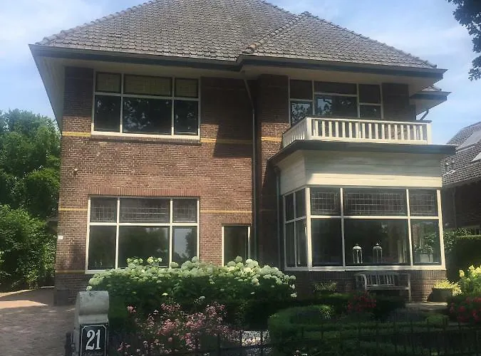 't Heerenhuys Bed and Breakfast